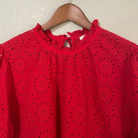 Madewell Plus Size Embroidered Eyelet Ruffle-Neck Keyhole Top - Picture 3 of 10